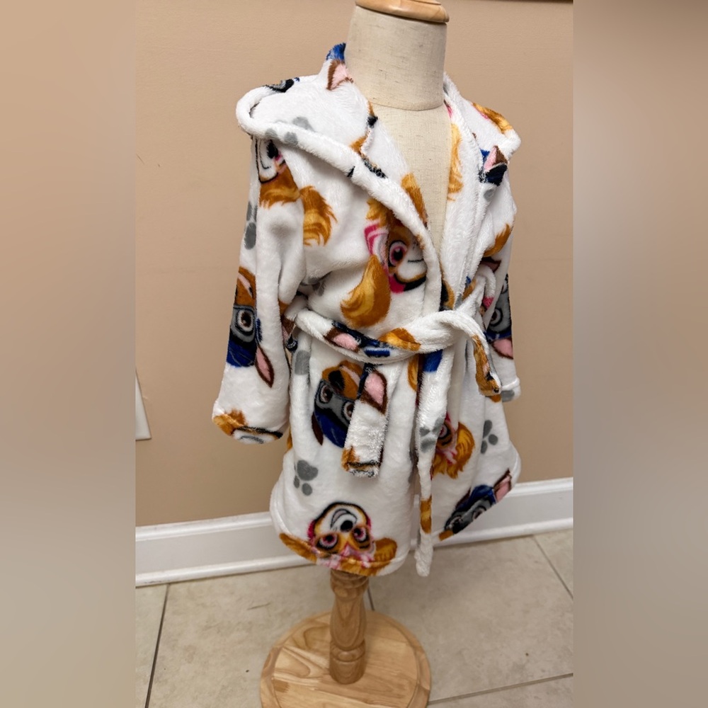 Paw Patrol White and Multicolor Kids Robe